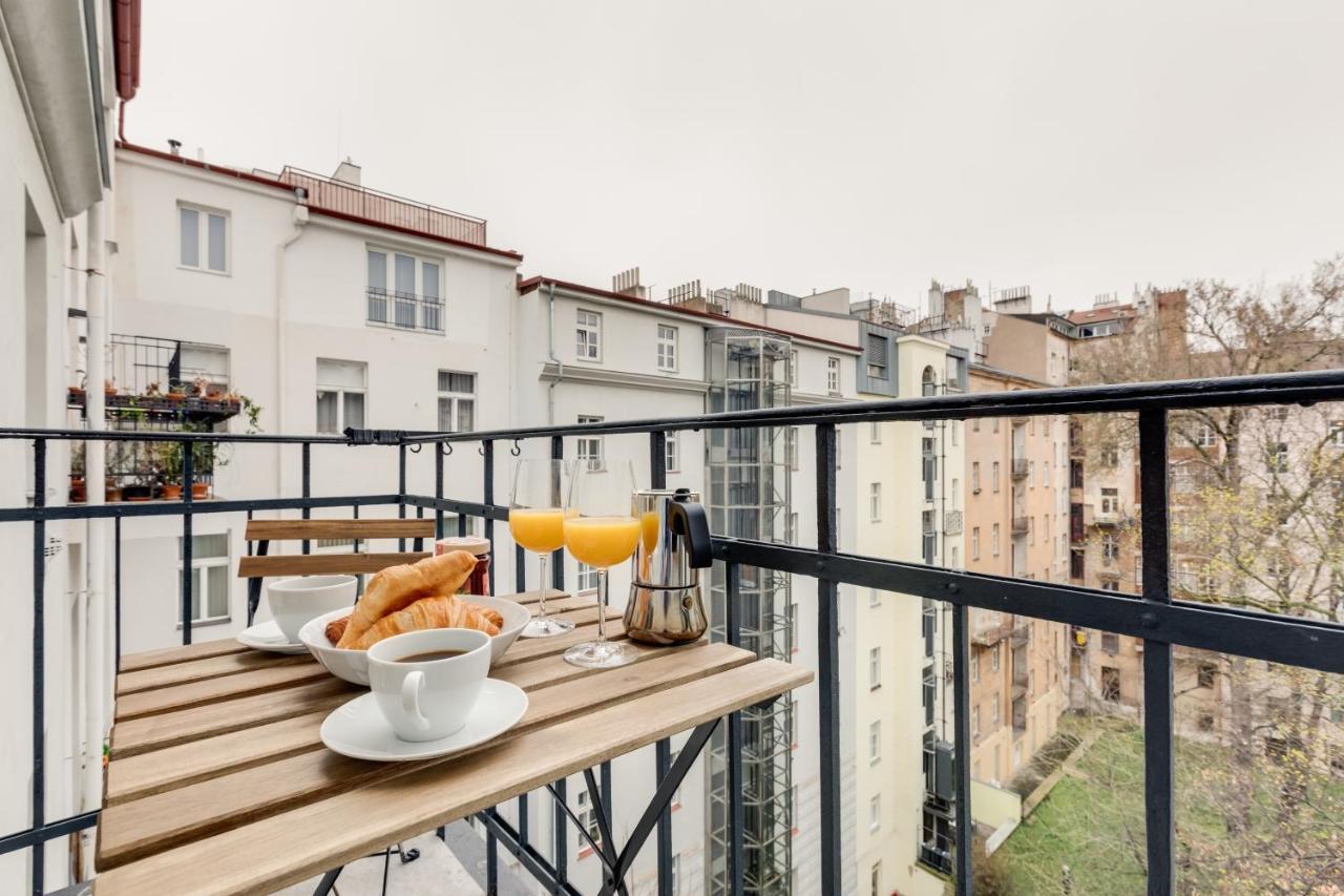 Jt'S Apartments Spanelska Str. Praha Exteriér fotografie